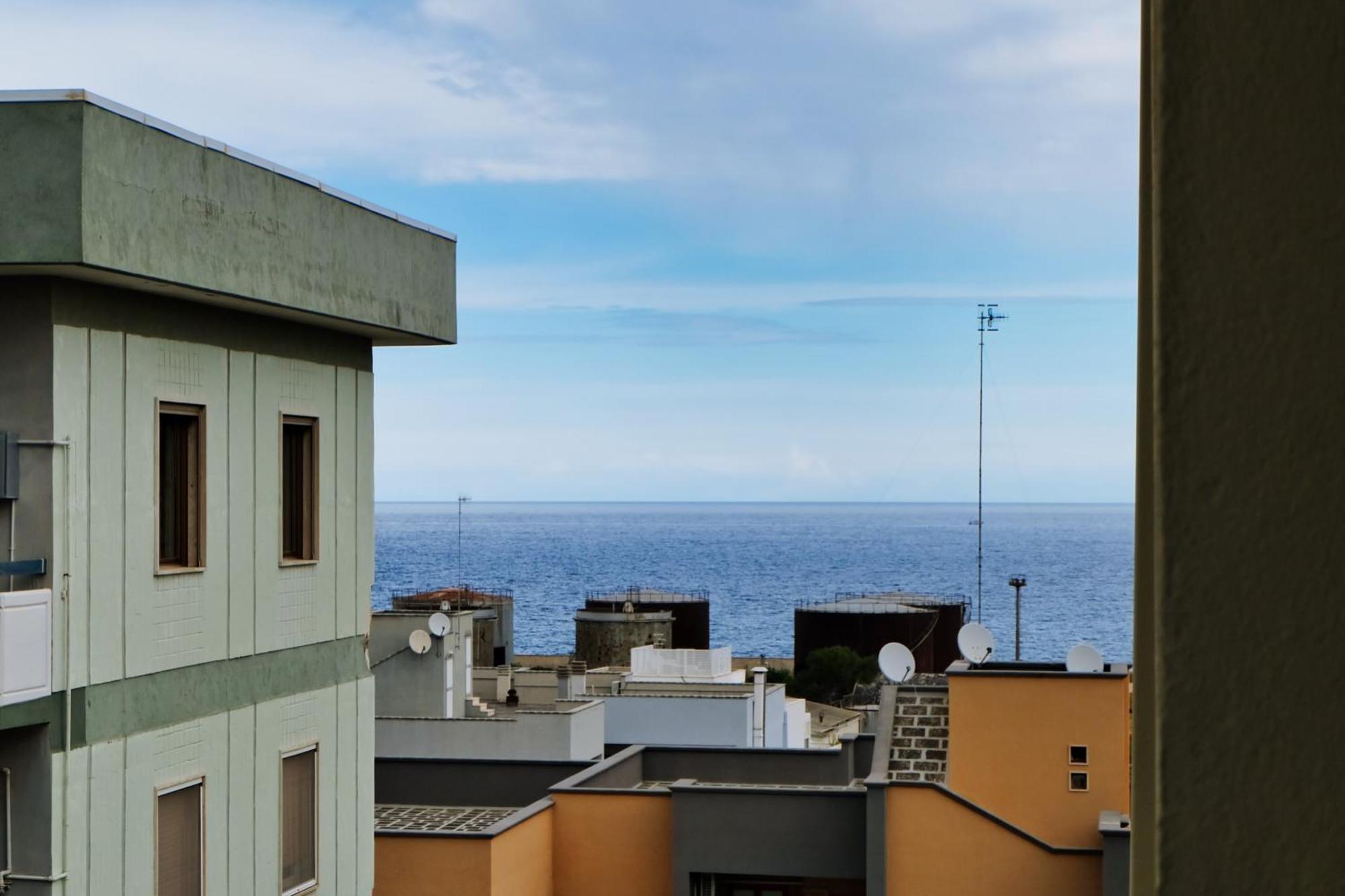 Mare Mary - Appartamento Vista Mare A Monopoli Exterior photo